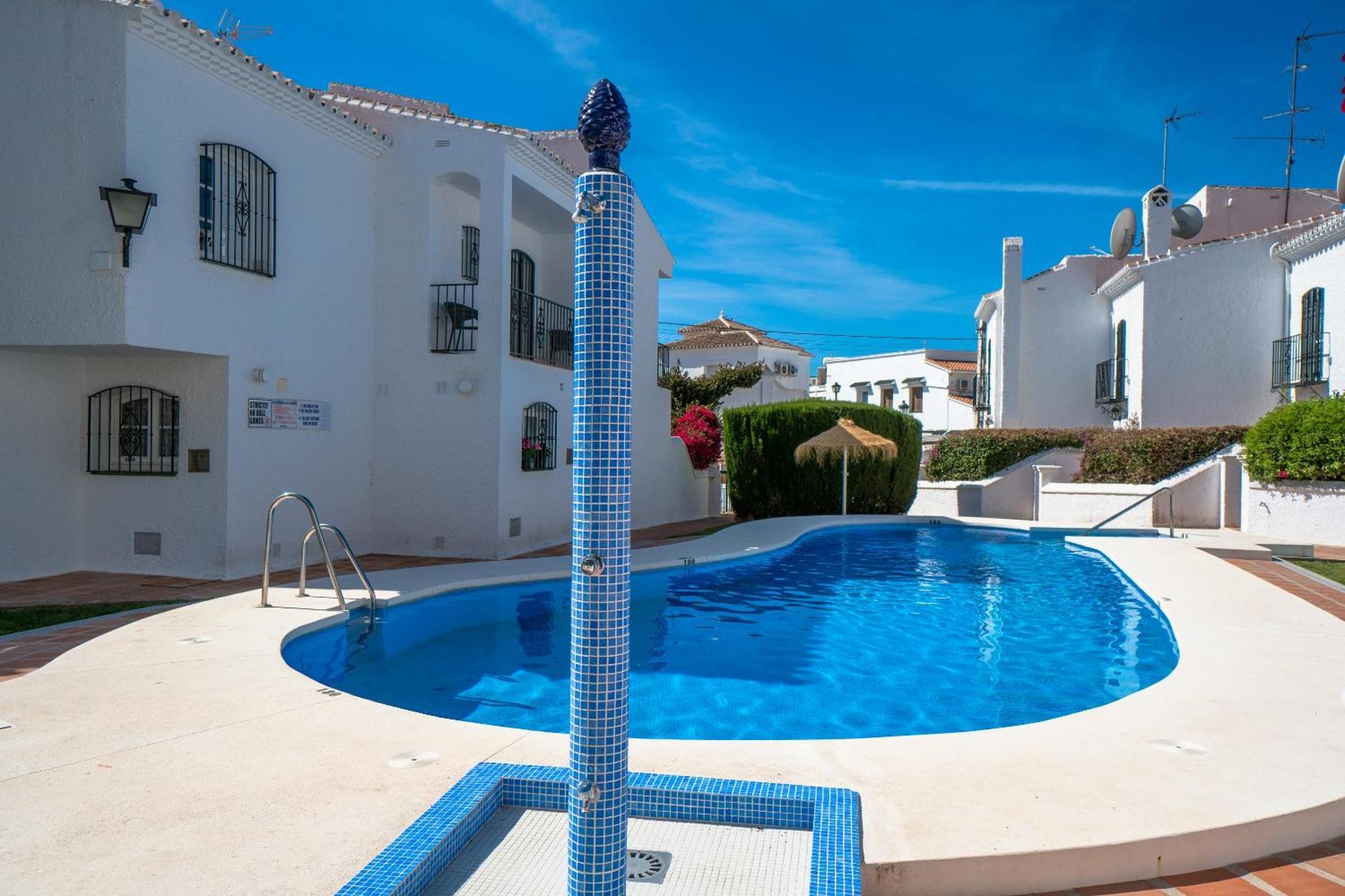Los Pinos 19 Menyber Nerja Exterior photo