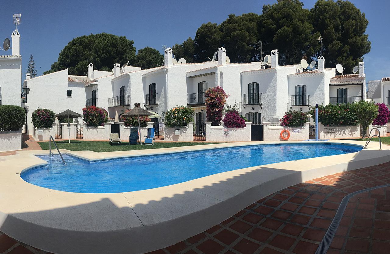 Los Pinos 19 Menyber Nerja Exterior photo