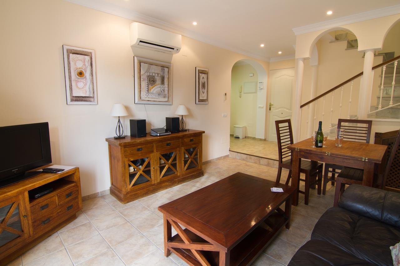 Los Pinos 19 Menyber Nerja Exterior photo